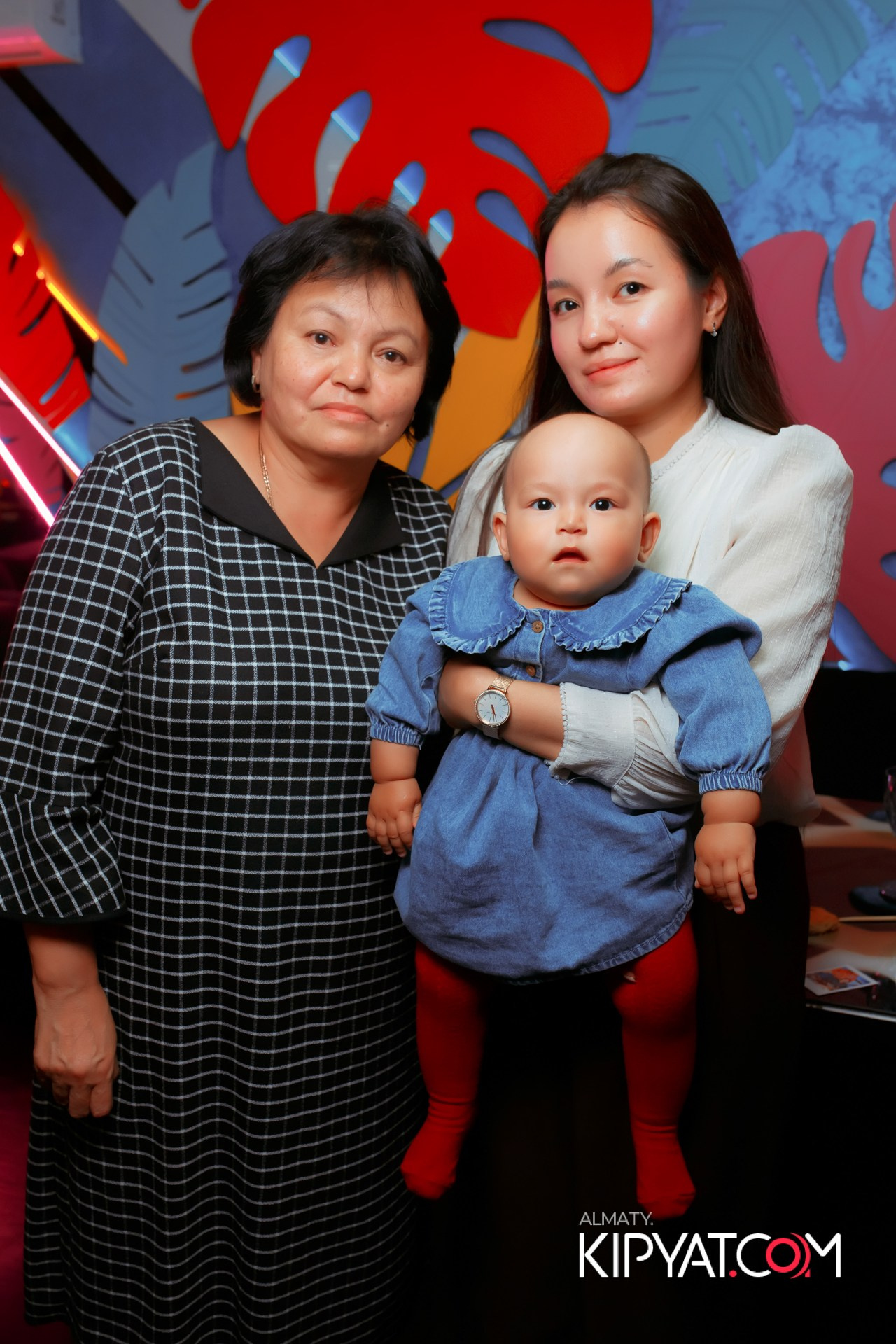 УХО И МЕДВЕДЬ НА САИНА. КИПЯТКОМ АЛМАТЫ!