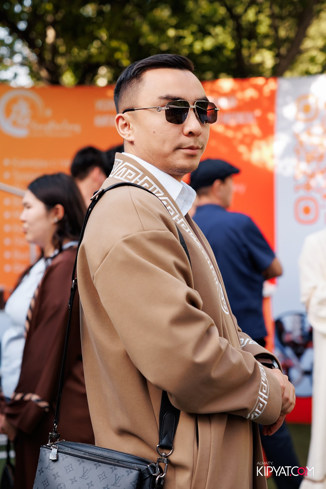 KANG REN TANG. КИПЯТКОМ АЛМАТЫ!