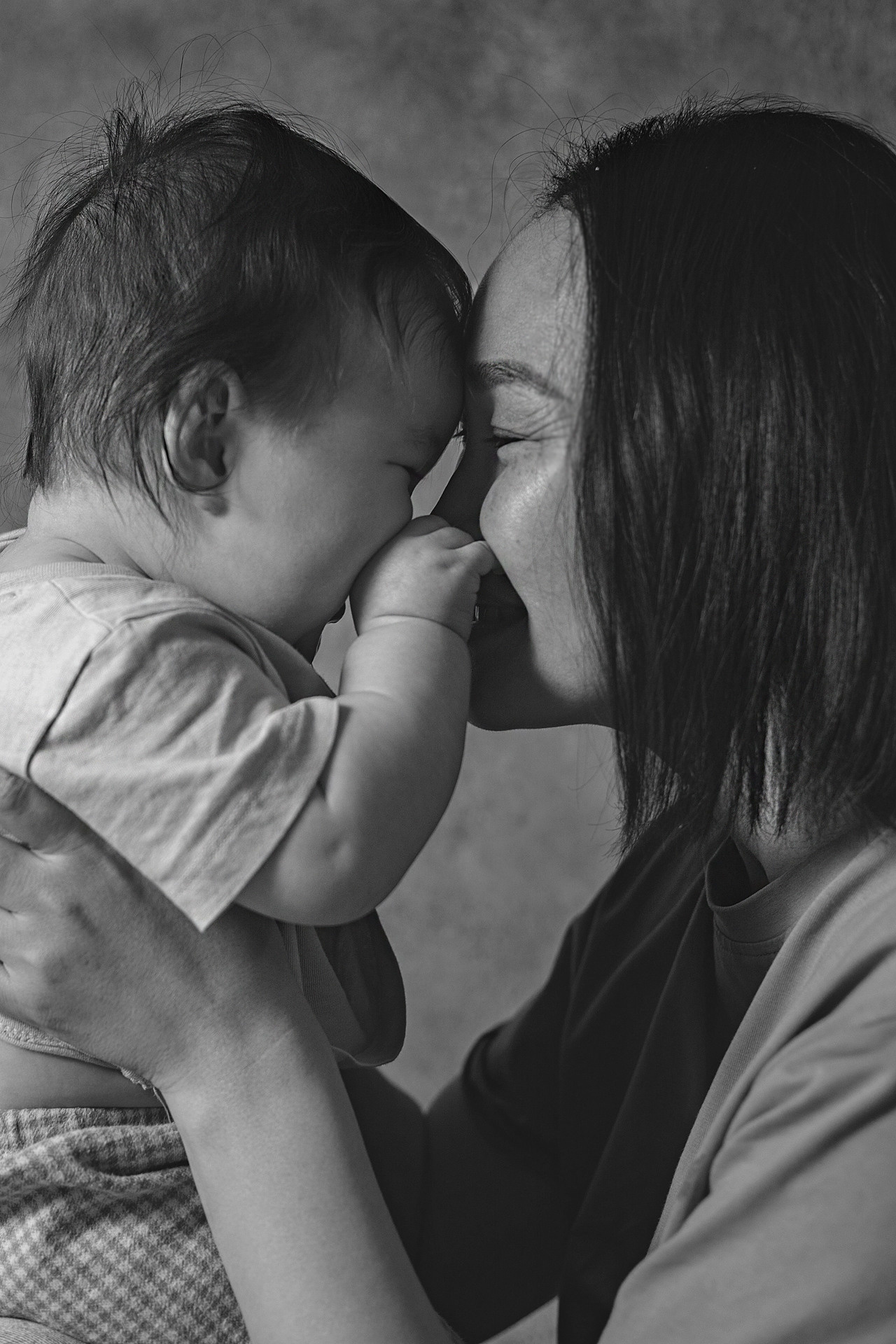 Жанна и Тимур (домашняя съемка с фотофоном и дополнительным светом). Семейный и детский фотограф в Москве Дорогова Екатерина