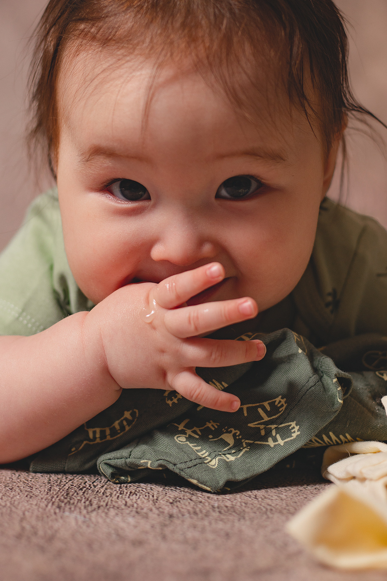 Жанна и Тимур (домашняя съемка с фотофоном и дополнительным светом). Семейный и детский фотограф в Москве Дорогова Екатерина