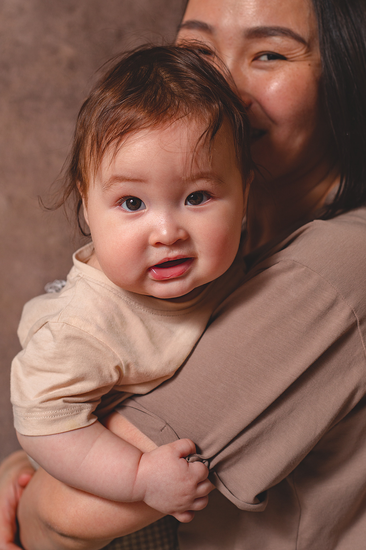 Жанна и Тимур (домашняя съемка с фотофоном и дополнительным светом). Семейный и детский фотограф в Москве Дорогова Екатерина