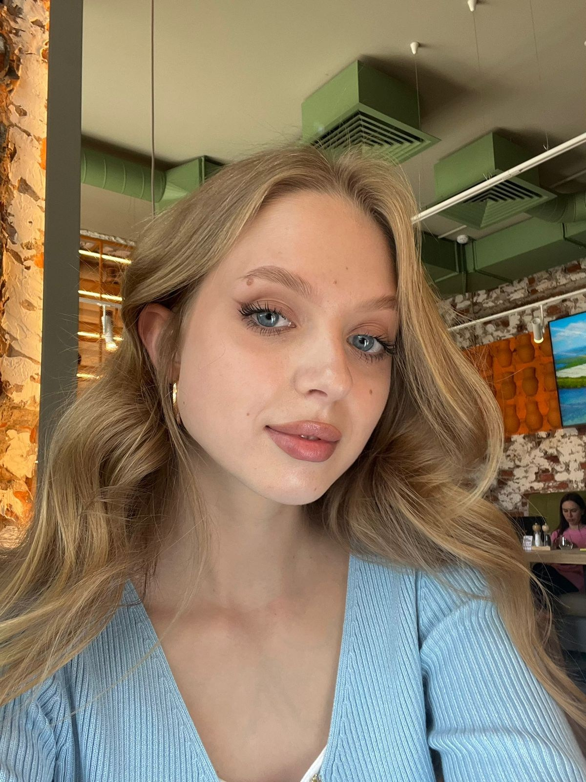 Алена, 42 размер, 170 рост. KED Production — продакшн из СПб. Создаём фото, видео и контент, который помогает брендам и селлерам продавать больше