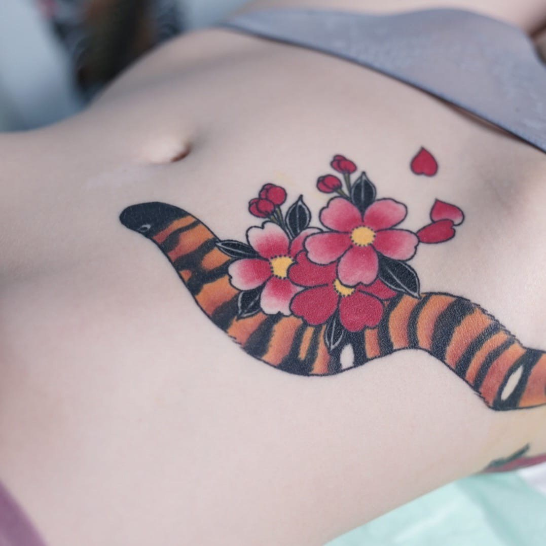 ЖЕНСКИЕ ТАТУИРОВКИ