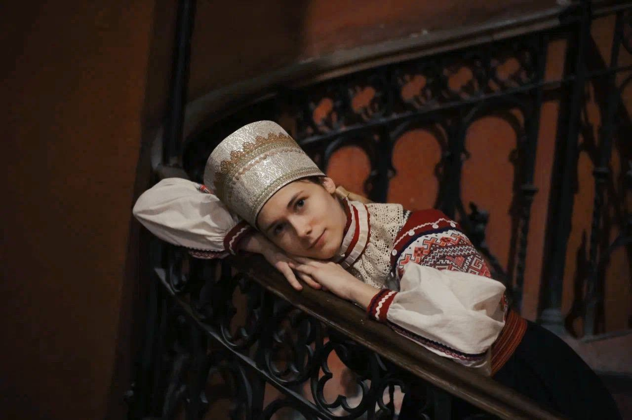 Русский народный. Костюмер, художник кино и телевидения в спб