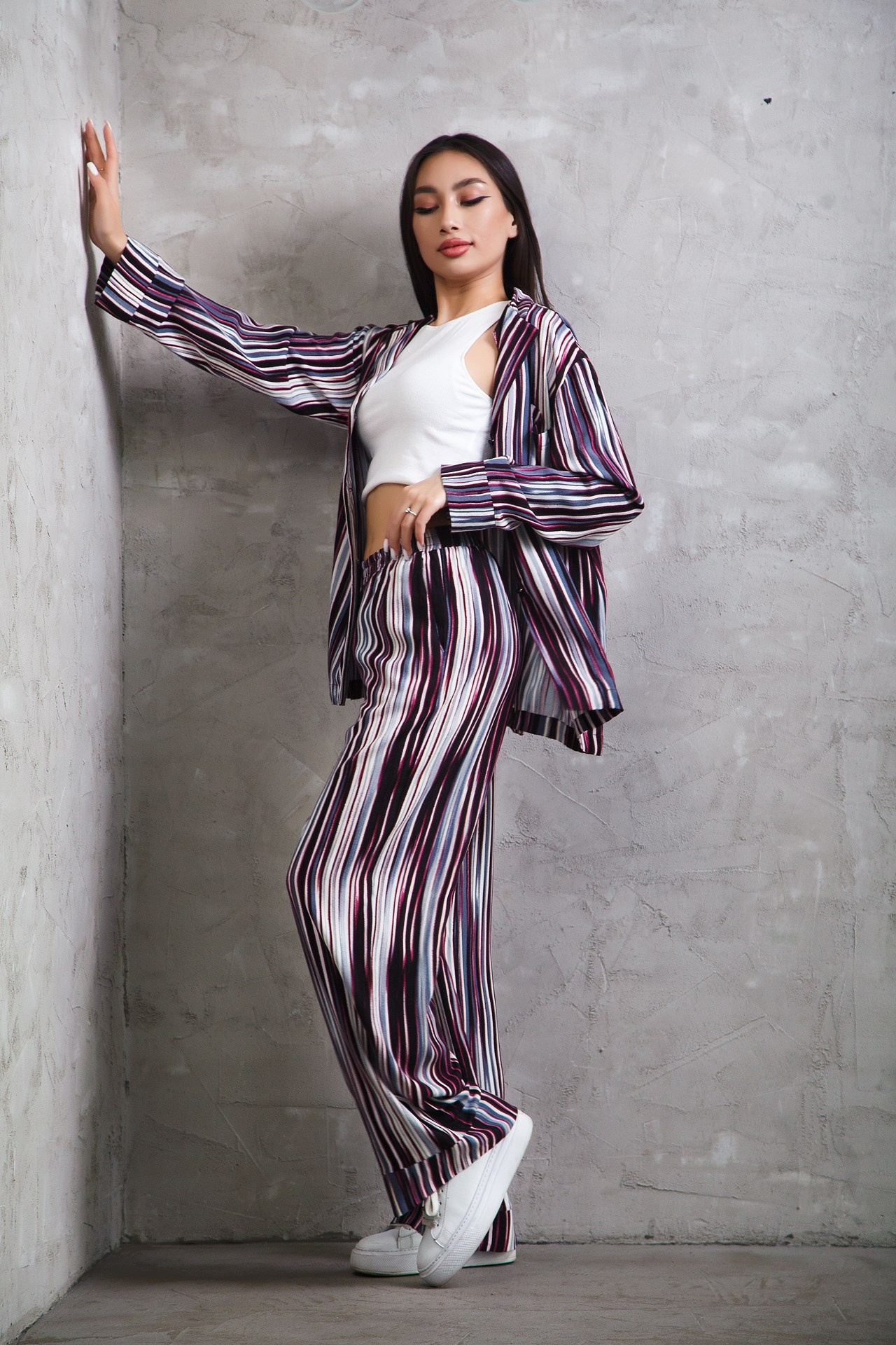 Реклама женской одежды. Натан Супервайзер по Продакшену