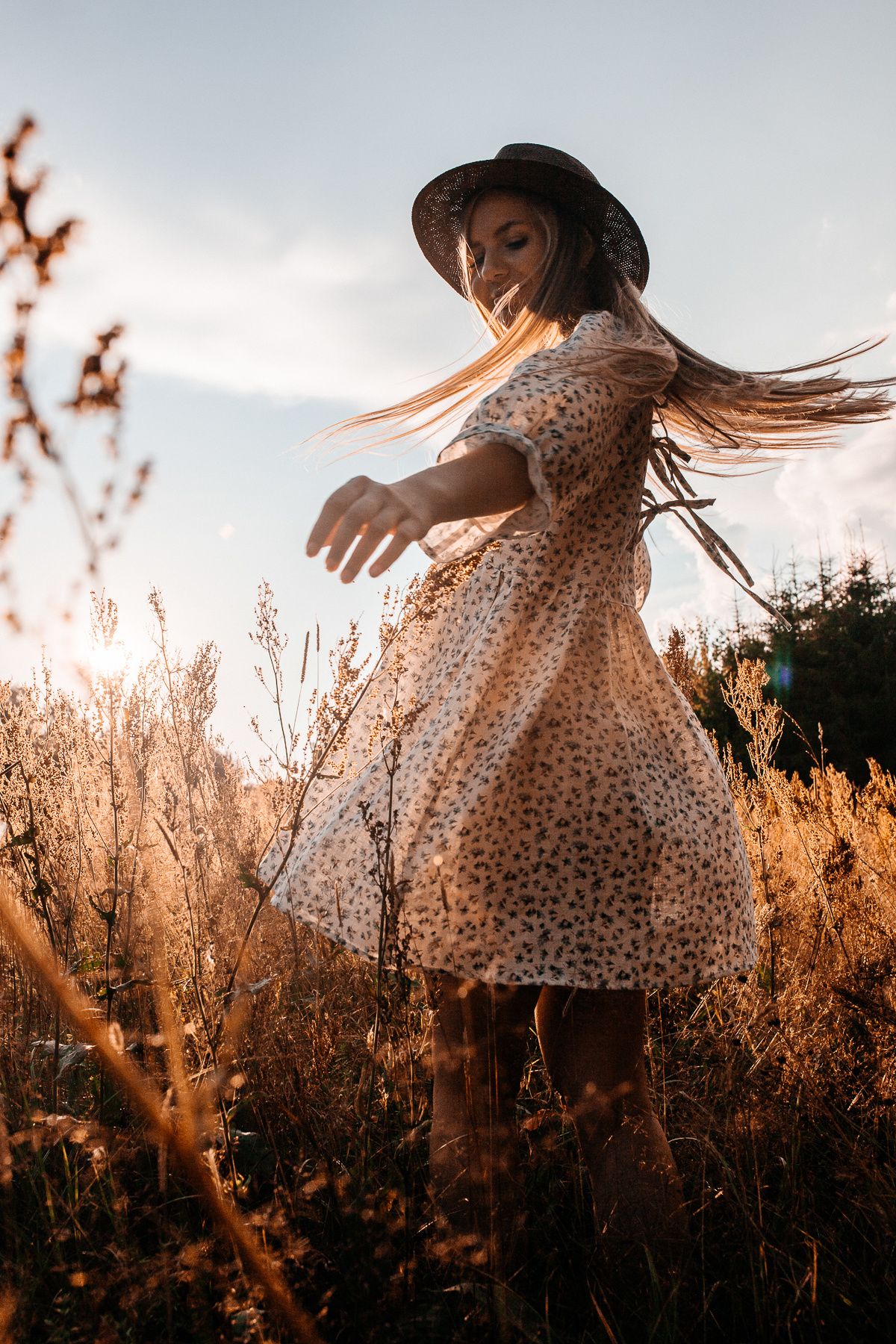 Катя. Прогулка по полям. Алёна Берёзка фотограф Минск