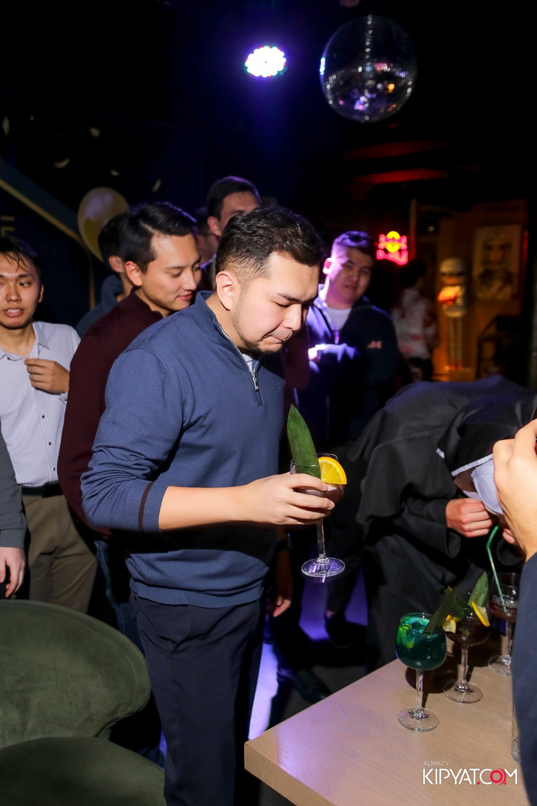 SPACE KARAOKE BAR. КИПЯТКОМ АЛМАТЫ!