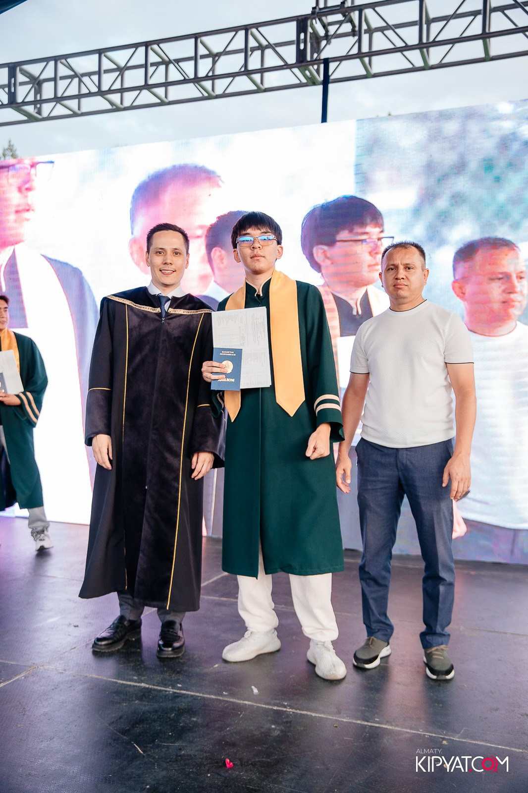 ВРУЧЕНИЕ ДИПЛОМОВ — НАРХОЗ КОЛЛЕДЖ. Part 4. КИПЯТКОМ АЛМАТЫ!
