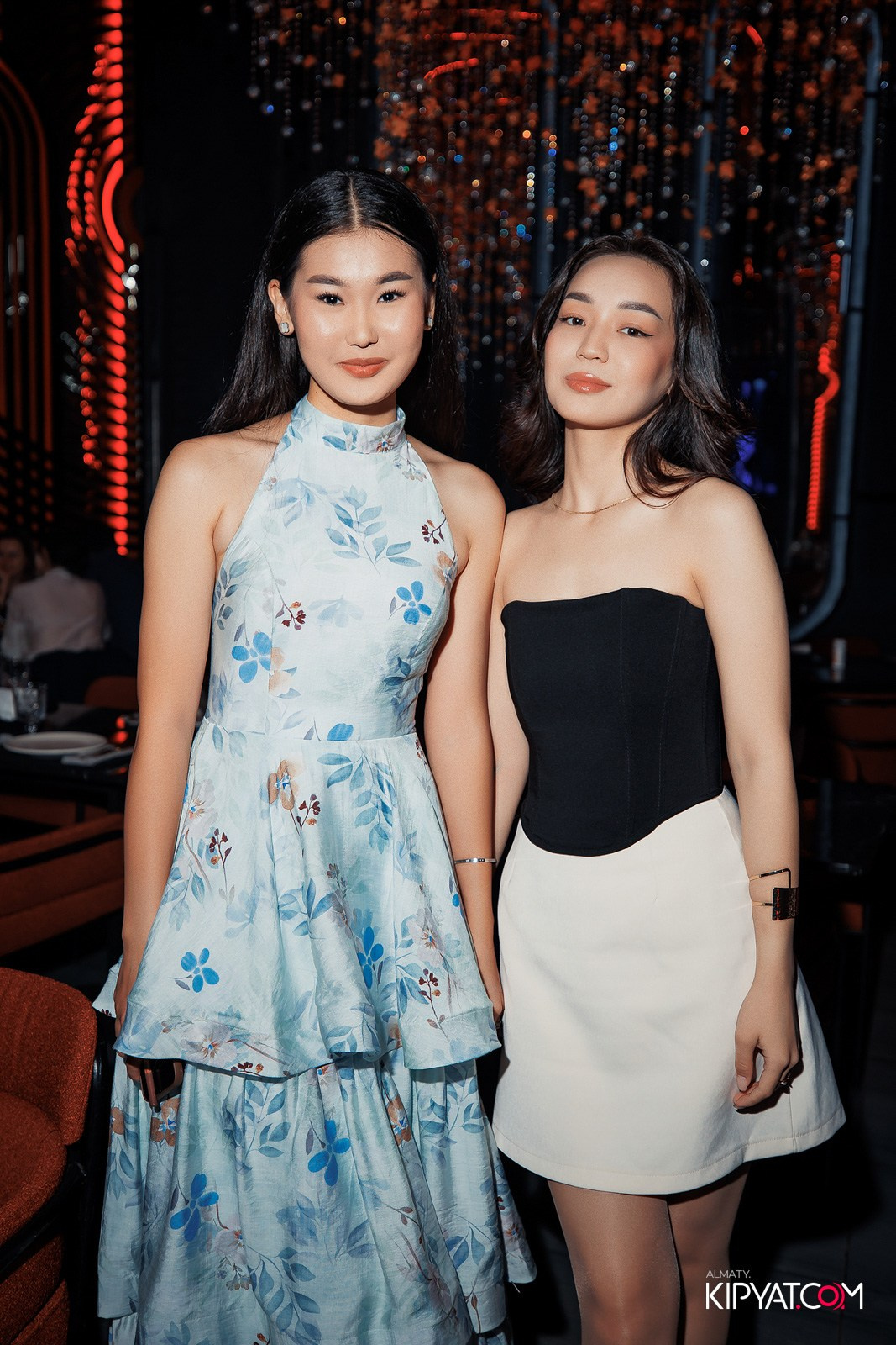 FRIENDS BAR & TERRACE. КИПЯТКОМ АЛМАТЫ!