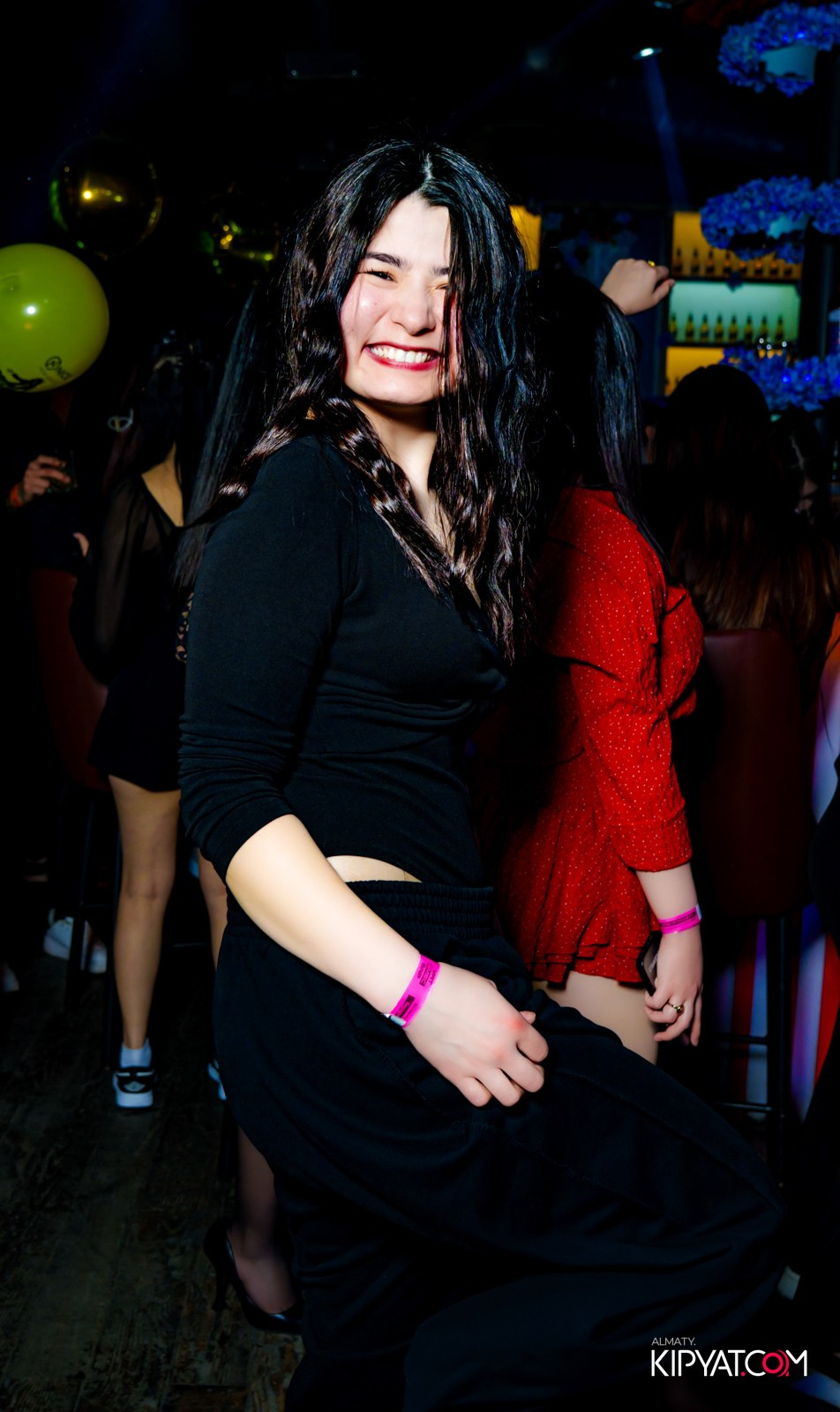 UYAT EMES BAR. КИПЯТКОМ АЛМАТЫ!