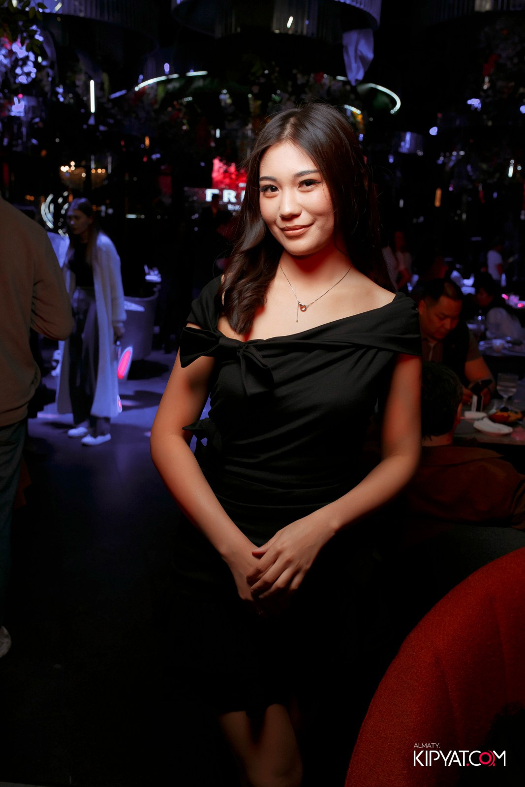 FRIENDS BAR & TERRACE. КИПЯТКОМ АЛМАТЫ! Фотосъемка мероприятий в Алматы