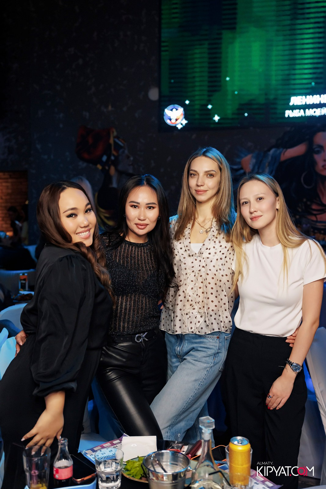 МУЗЫКАЛЬНОЕ ЛОТО В HIT RETRO. КИПЯТКОМ АЛМАТЫ! Фотосъемка мероприятий в Алматы