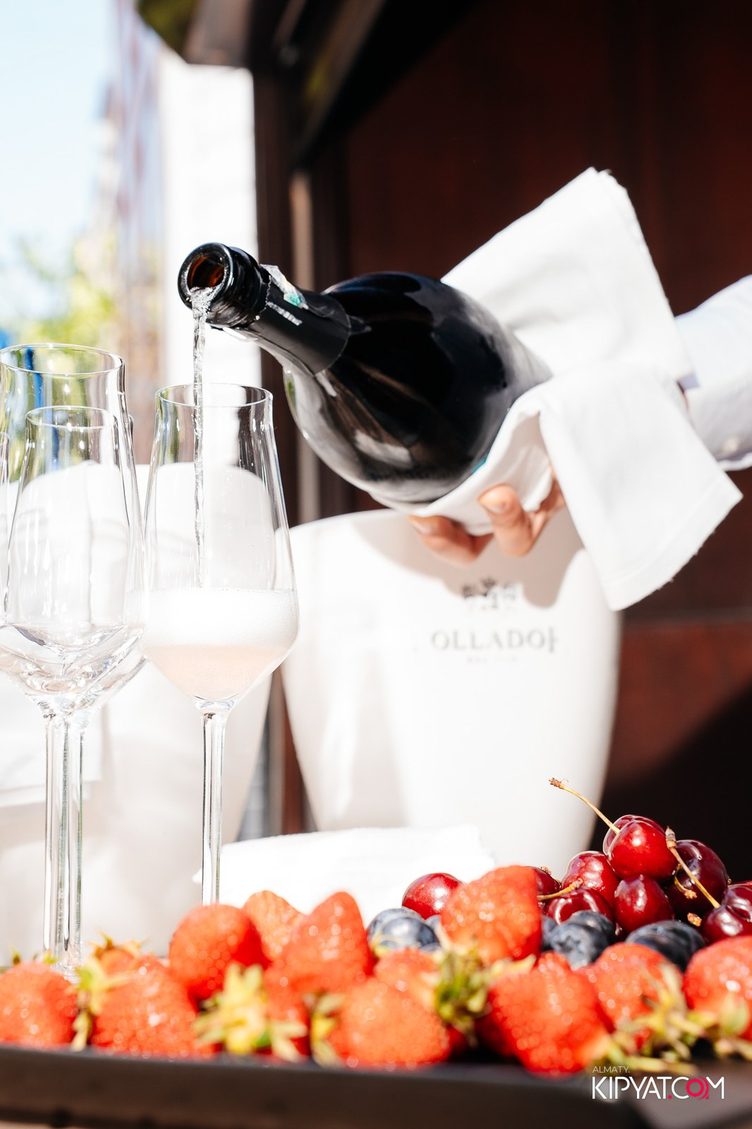 ЗАВТРАК В MÖTE. КИПЯТКОМ АЛМАТЫ!