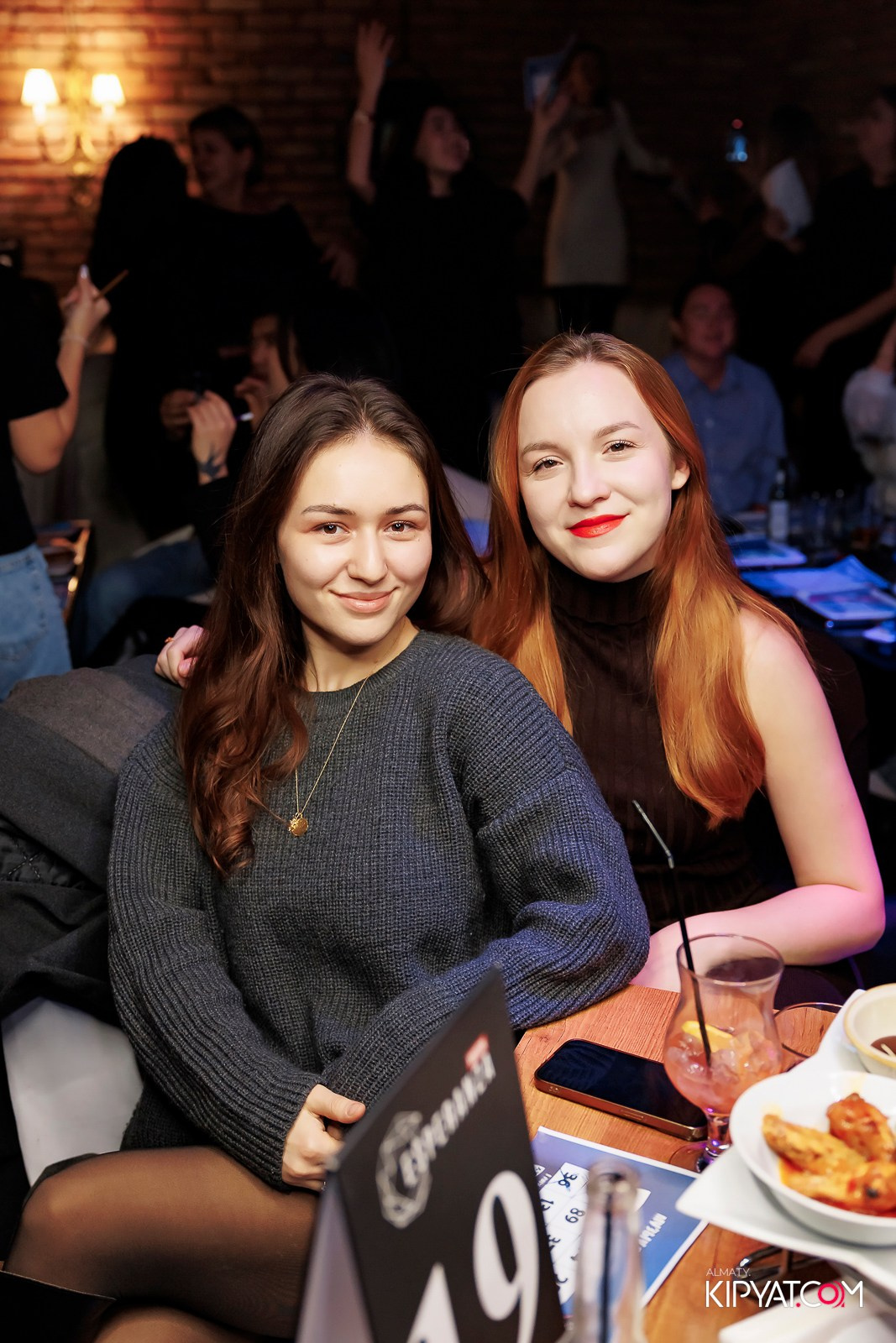 МУЗЫКАЛЬНОЕ ЛОТО В HIT RETRO. КИПЯТКОМ АЛМАТЫ! Фотосъемка мероприятий в Алматы