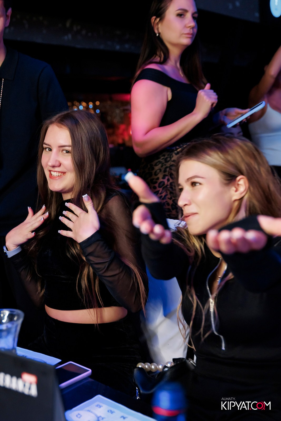 МУЗЫКАЛЬНОЕ ЛОТО В HIT RETRO. КИПЯТКОМ АЛМАТЫ!