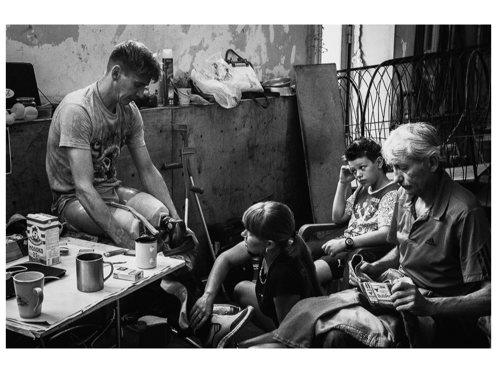 Cage. Misha Domozhilov photographer