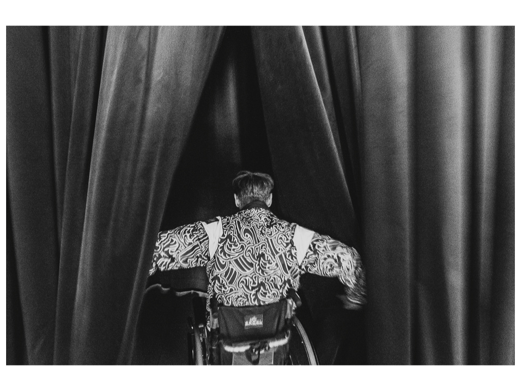 Cage. Misha Domozhilov photographer