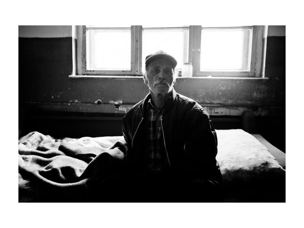 Kosovska Mitrovica. Misha Domozhilov photographer