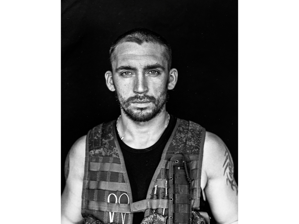 ID. Misha Domozhilov photographer