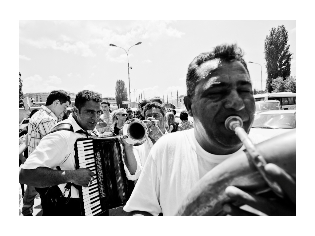 Kosovska Mitrovica. Misha Domozhilov photographer