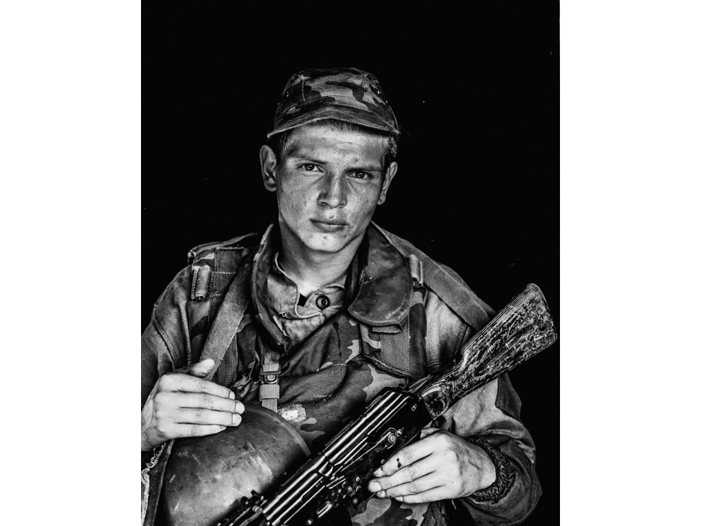 ID. Misha Domozhilov photographer