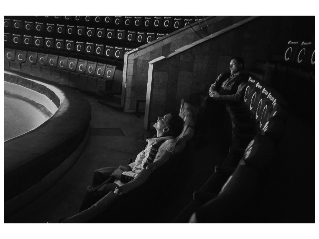 Cage. Misha Domozhilov photographer