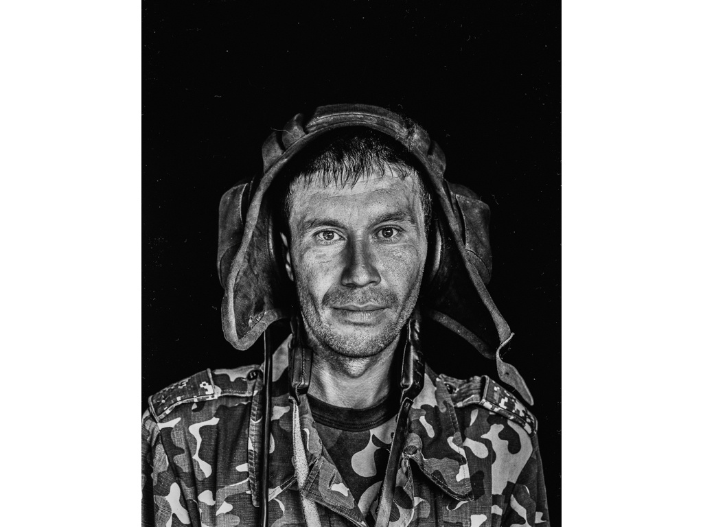 ID. Misha Domozhilov photographer