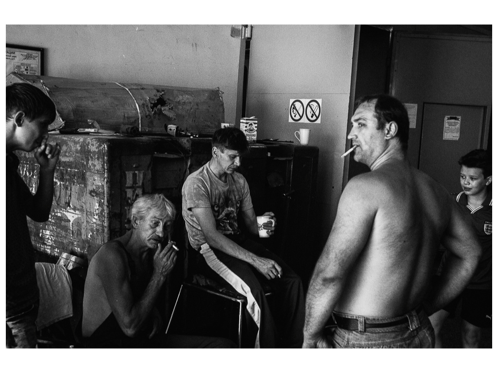 Cage. Misha Domozhilov photographer