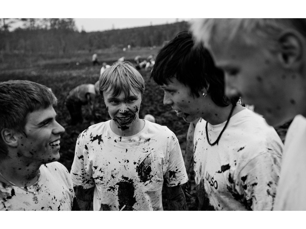 Swamp Football. Misha Domozhilov photographer