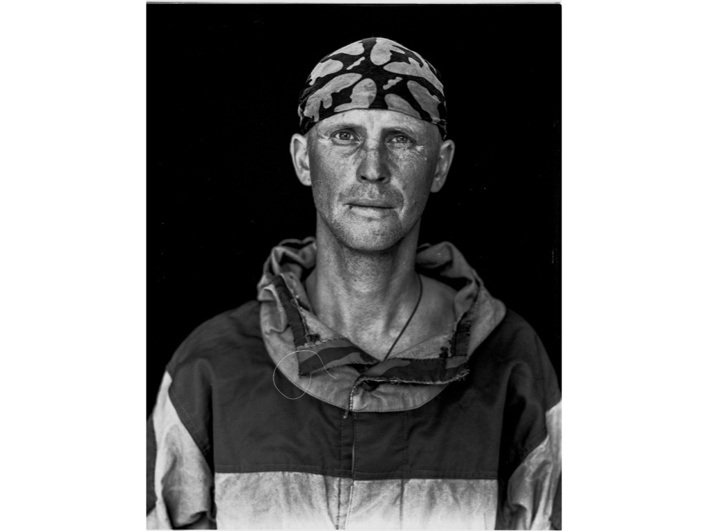 ID. Misha Domozhilov photographer