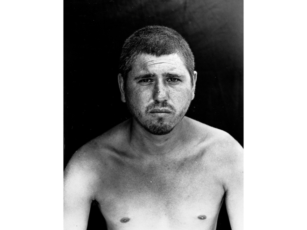 ID. Misha Domozhilov photographer