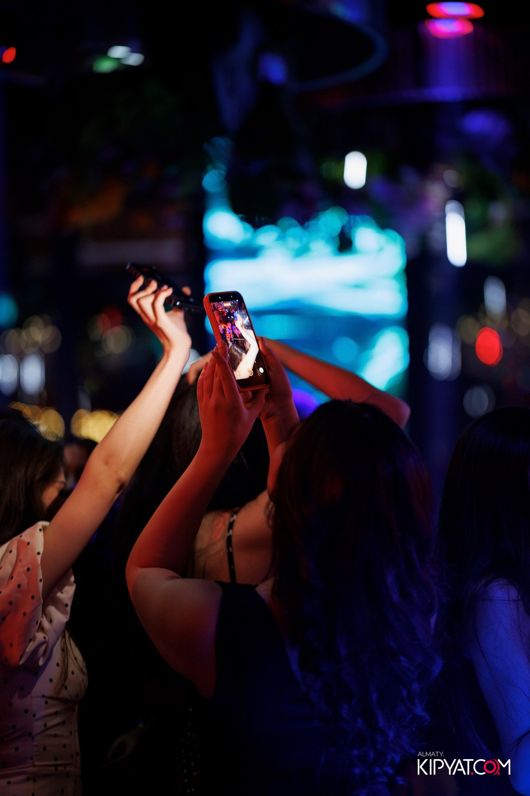 FRIENDS BAR & TERRACE. КИПЯТКОМ АЛМАТЫ! Фотосъемка мероприятий в Алматы