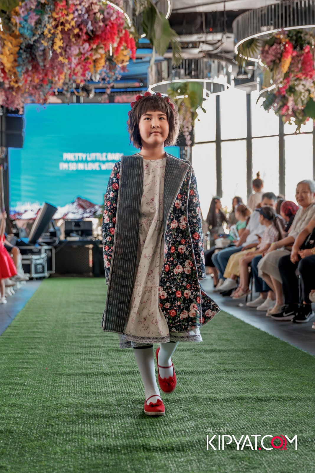 PROM KIDS FASHION SHOW. КИПЯТКОМ АЛМАТЫ!