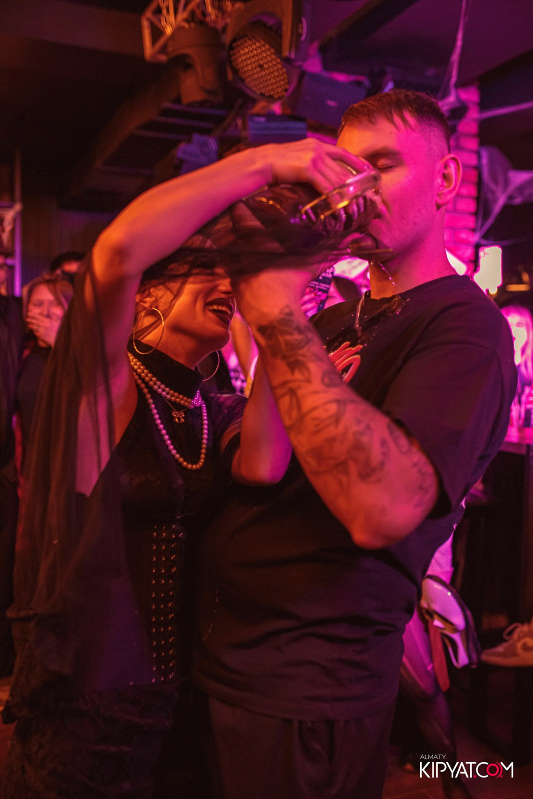 HALLOWEEN — BANKA BAR НА ШОЛОХОВА. КИПЯТКОМ АЛМАТЫ!