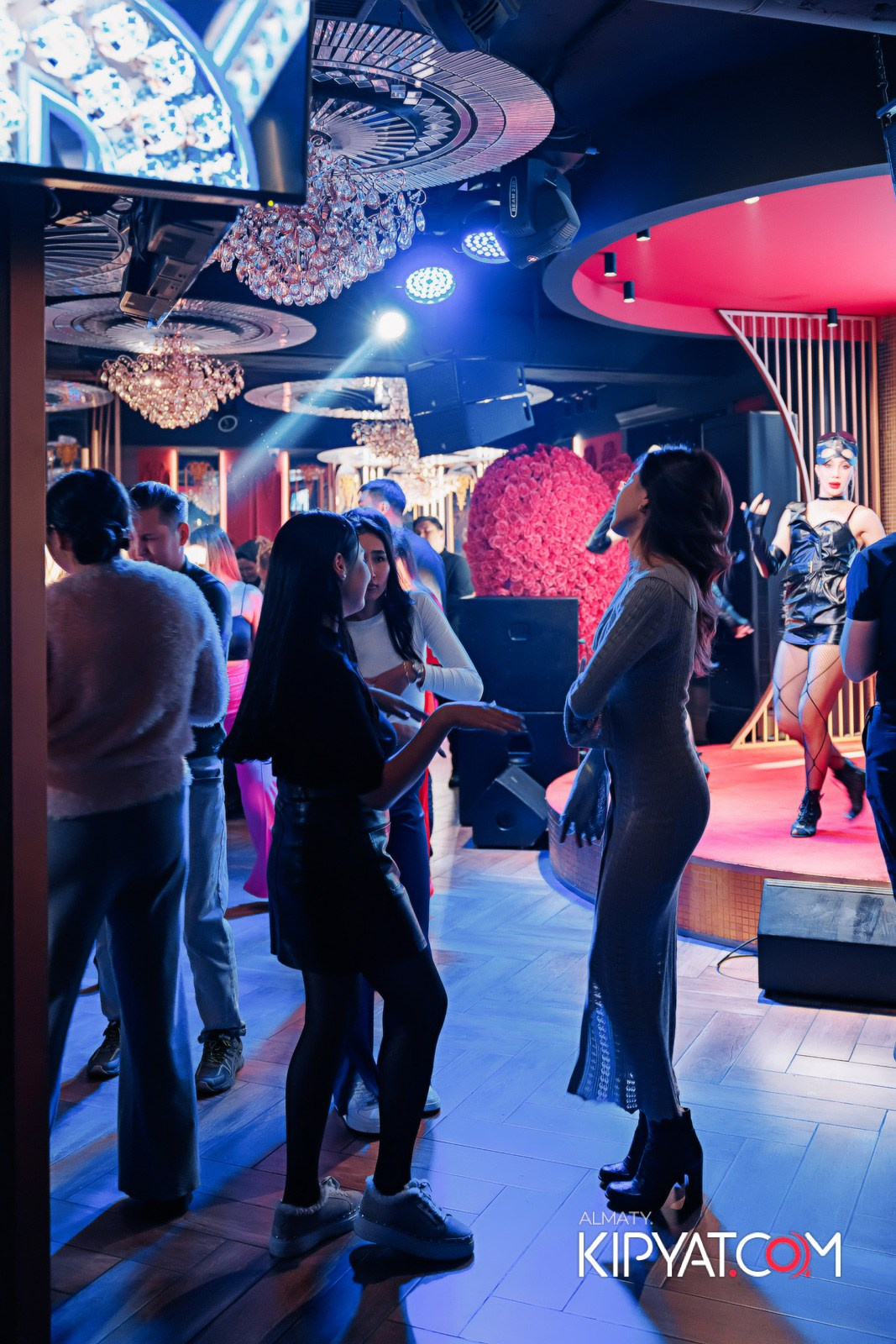 ЗАЯ, НА БИС. КИПЯТКОМ АЛМАТЫ!