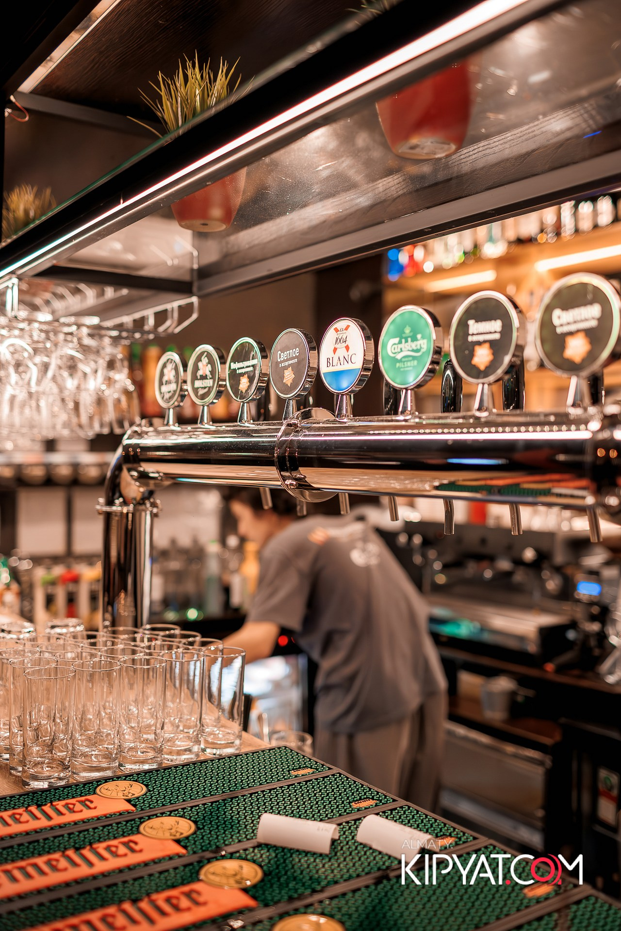 ШАШЛЫКОФФ. КИПЯТКОМ АЛМАТЫ!