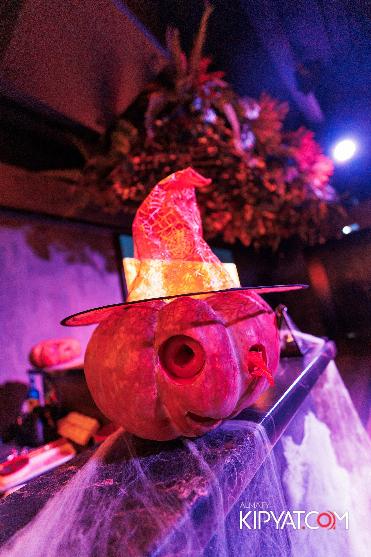 ДОРОГАЯ, Я НЕ ПИЛ. КИПЯТКОМ АЛМАТЫ!