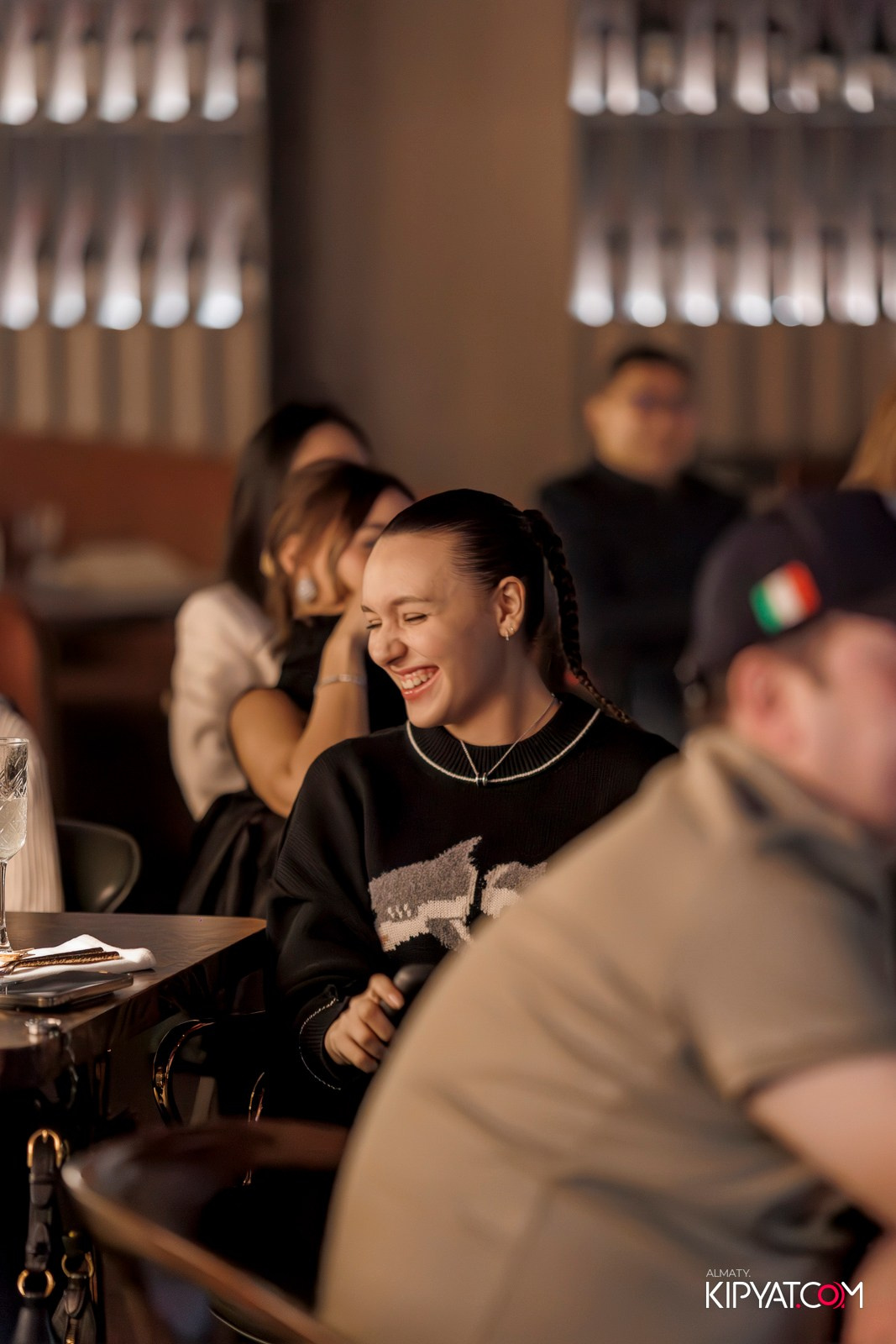 STAND UP КОНЦЕРТ АЛЕКСАНДА МЕРКУЛЬ. КИПЯТКОМ АЛМАТЫ! Фотосъемка мероприятий в Алматы