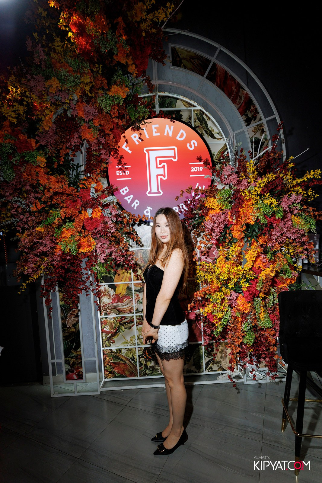 FRIENDS BAR & TERRACE. КИПЯТКОМ АЛМАТЫ! Фотосъемка мероприятий в Алматы