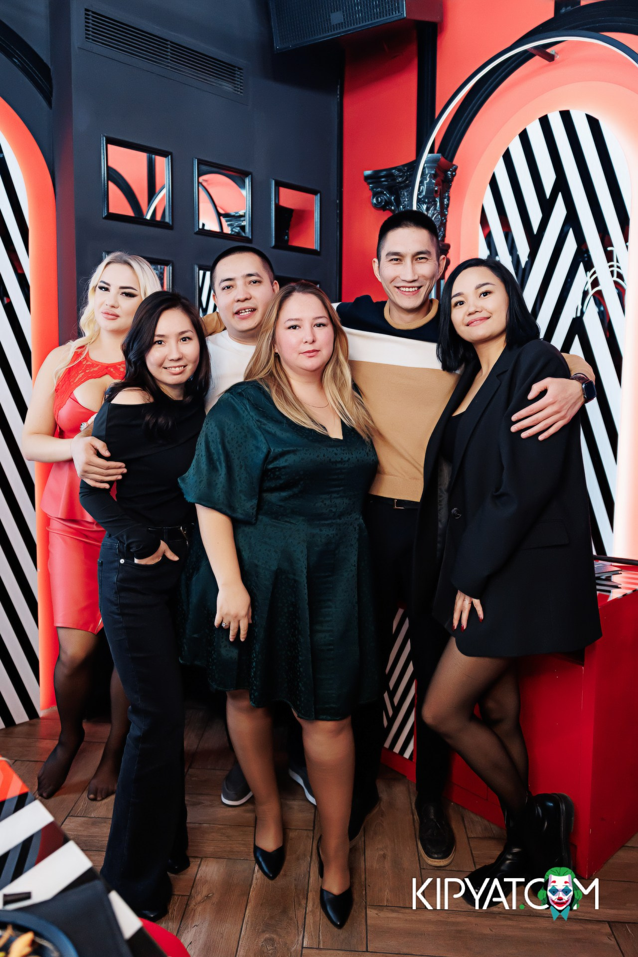 ЗАЯ НА БИС!. КИПЯТКОМ АЛМАТЫ!