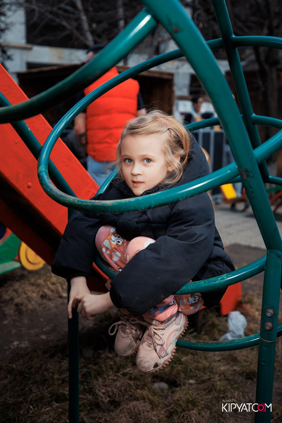 ДНЕВНОЙ РЕЙВ. КИПЯТКОМ АЛМАТЫ!