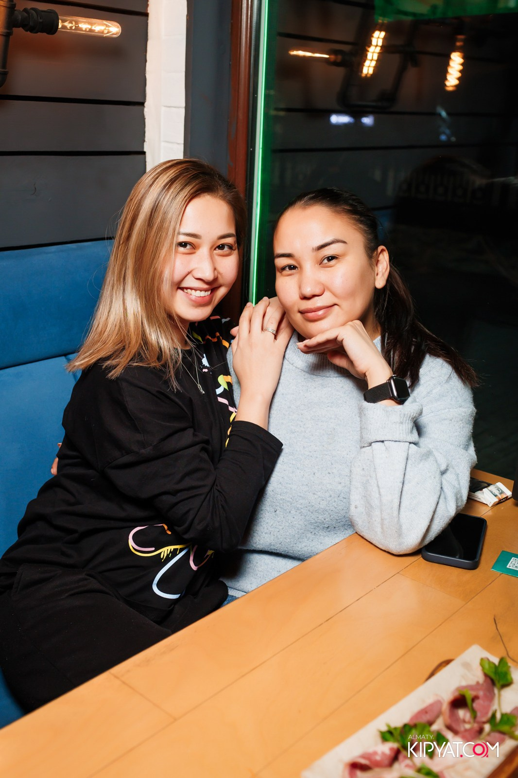 ПИНТА НА НАЗАРБАЕВА. КИПЯТКОМ АЛМАТЫ! Фотосъемка мероприятий в Алматы