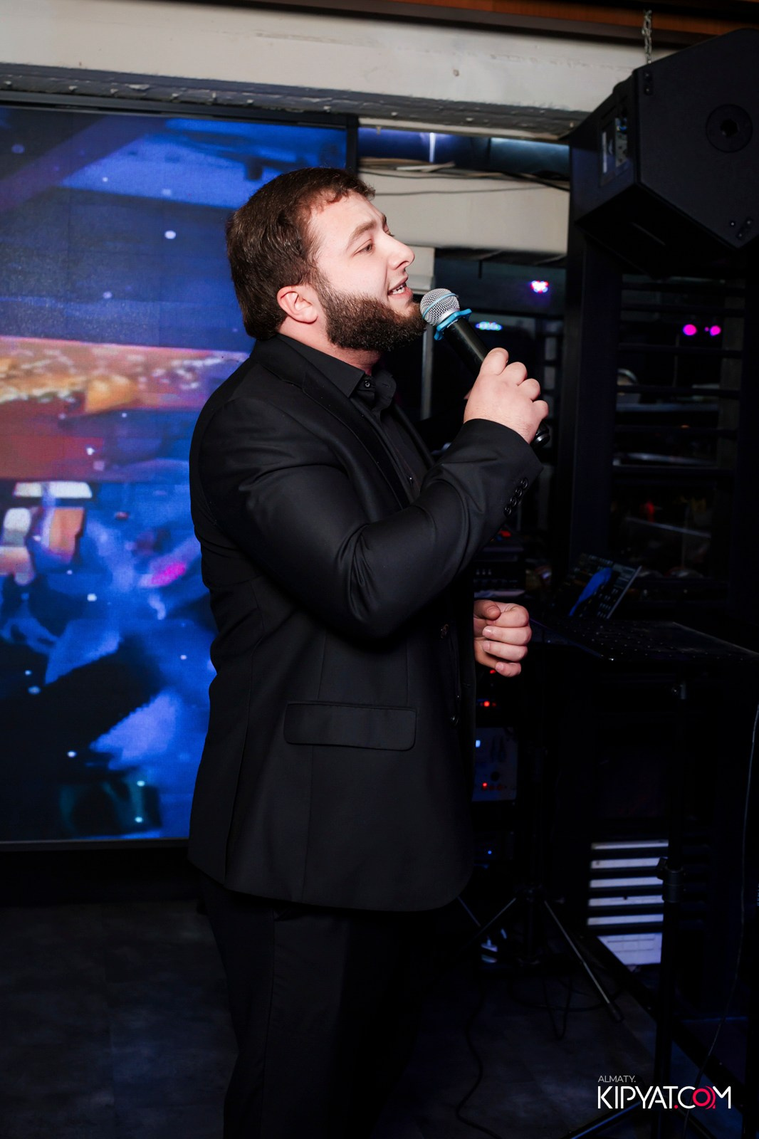 КАВКАЗСКИЙ ВЕЧЕР В ВАХТАНГУРИ. КИПЯТКОМ АЛМАТЫ!