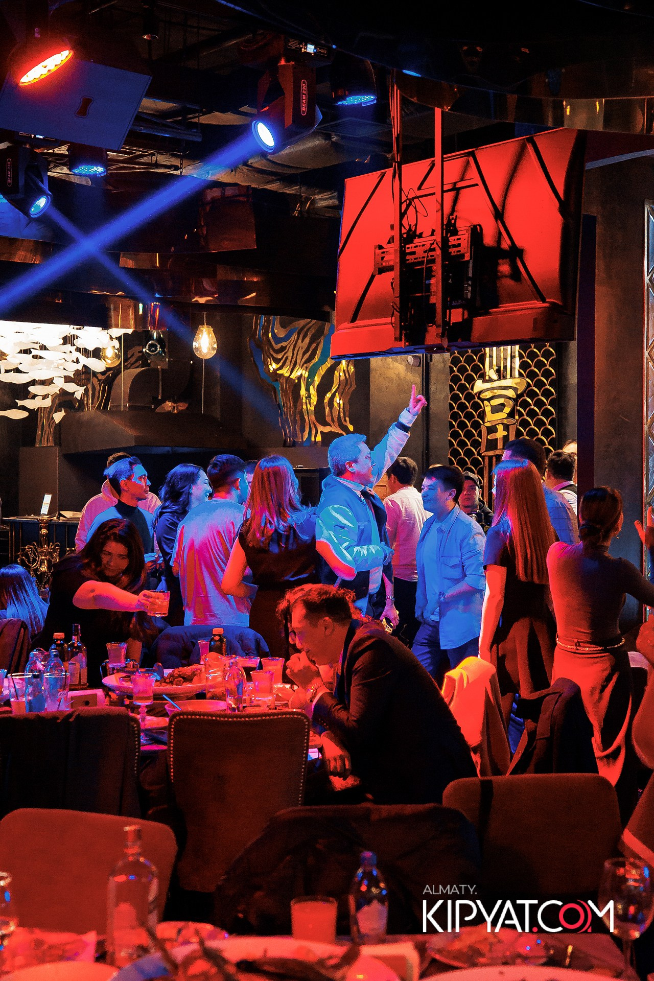 MOOD KARAOKE & TERRACE. КИПЯТКОМ АЛМАТЫ!