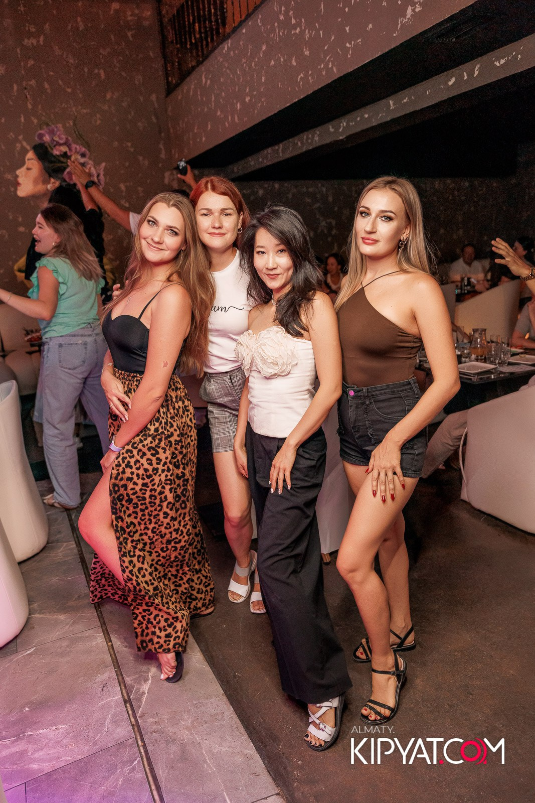 МУЗЫКАЛЬНОЕ ЛОТО В HIT RETRO. КИПЯТКОМ АЛМАТЫ!