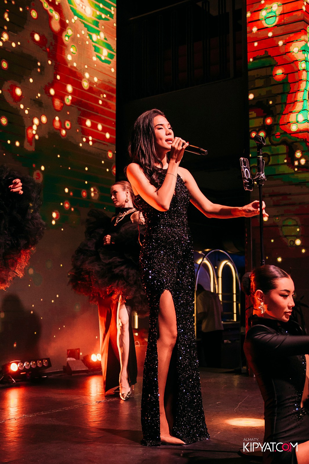 QUEEN. КИПЯТКОМ АЛМАТЫ!