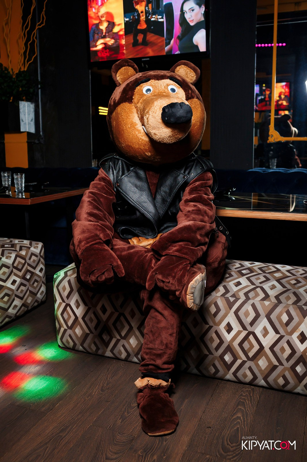 УХО И МЕДВЕДЬ НА ГАГАРИНА. КИПЯТКОМ АЛМАТЫ! Фотосъемка мероприятий в Алматы