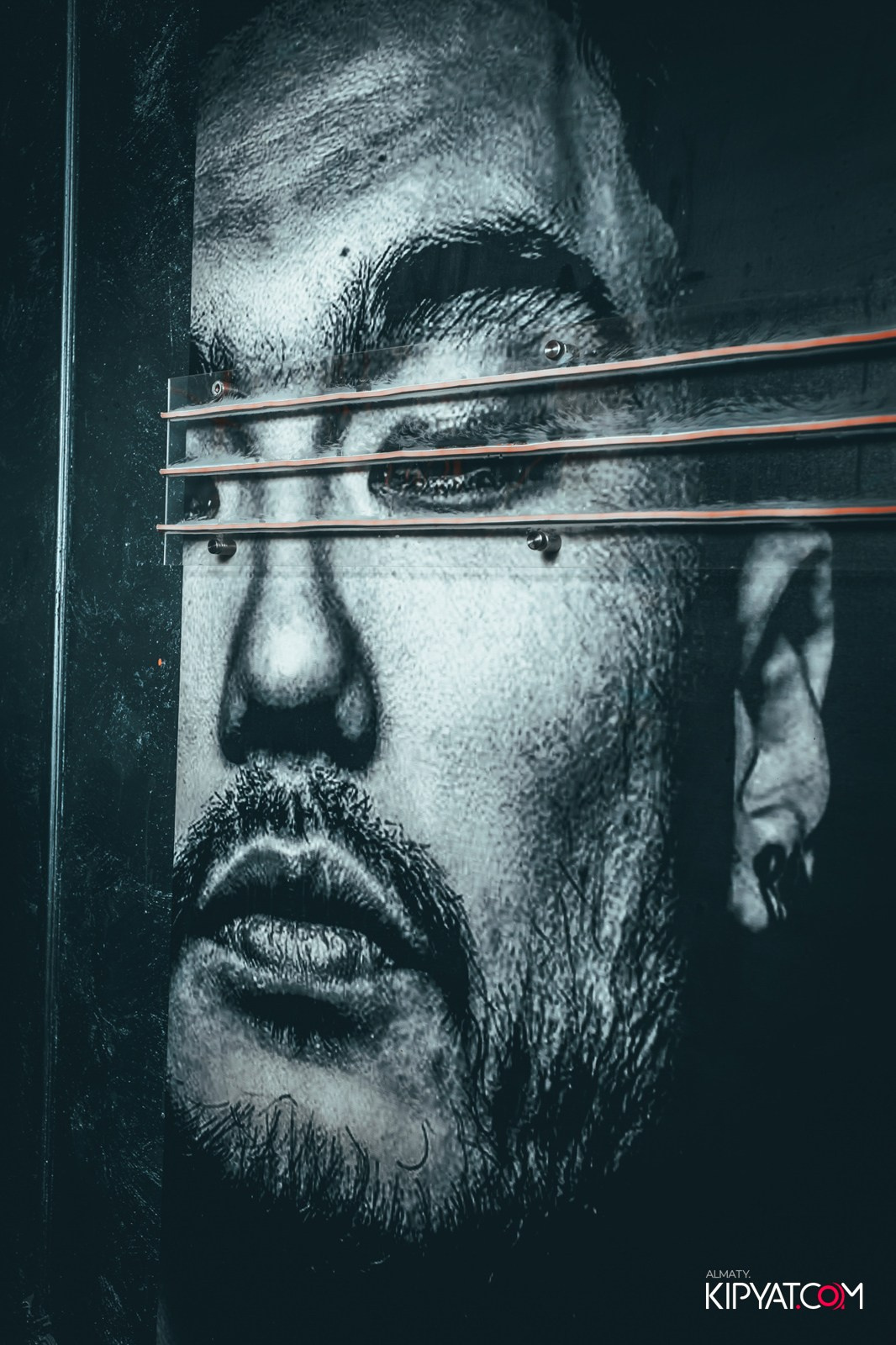 УХО И МЕДВЕДЬ НА ГАГАРИНА. КИПЯТКОМ АЛМАТЫ!