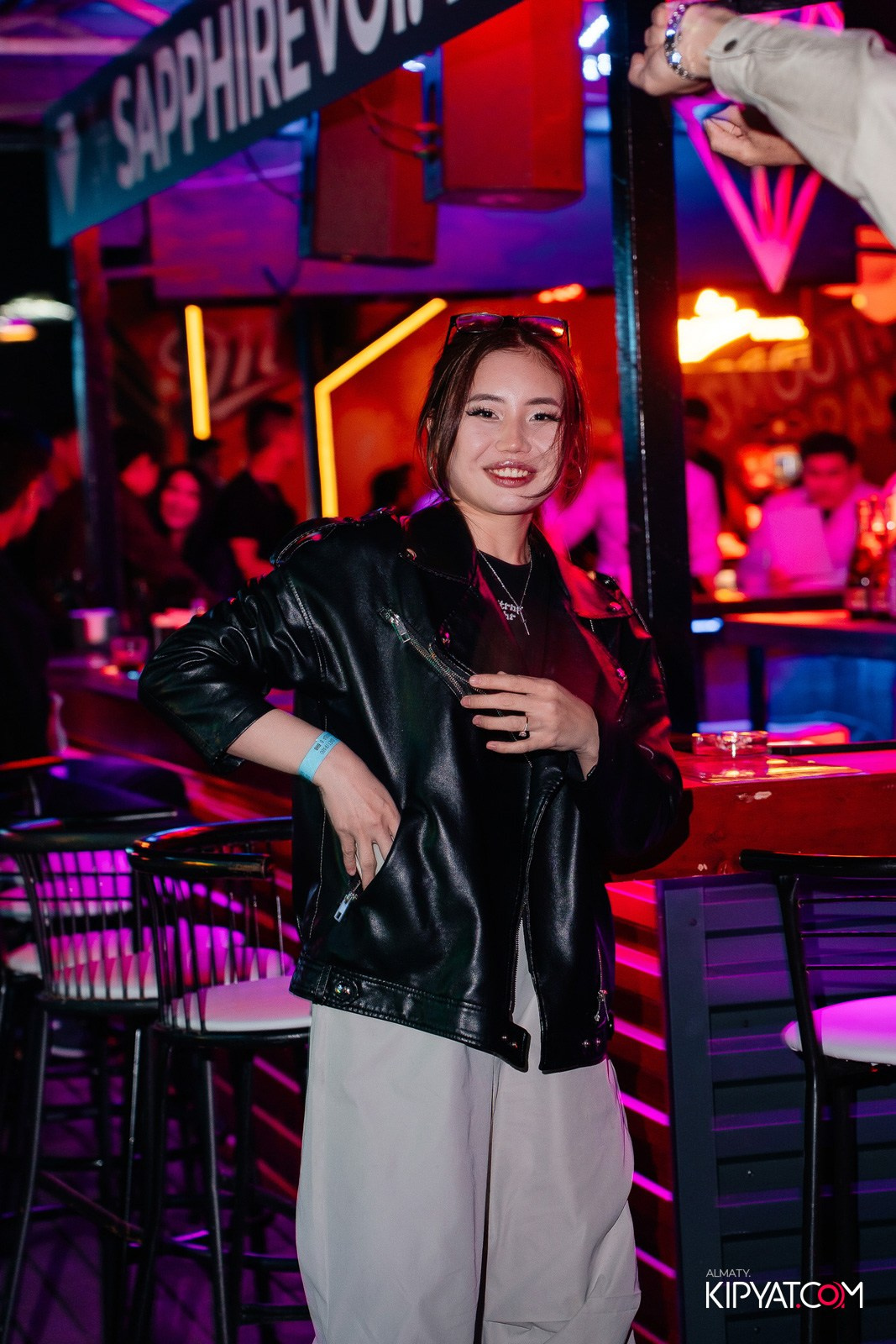 SKY BAR. КИПЯТКОМ АЛМАТЫ!