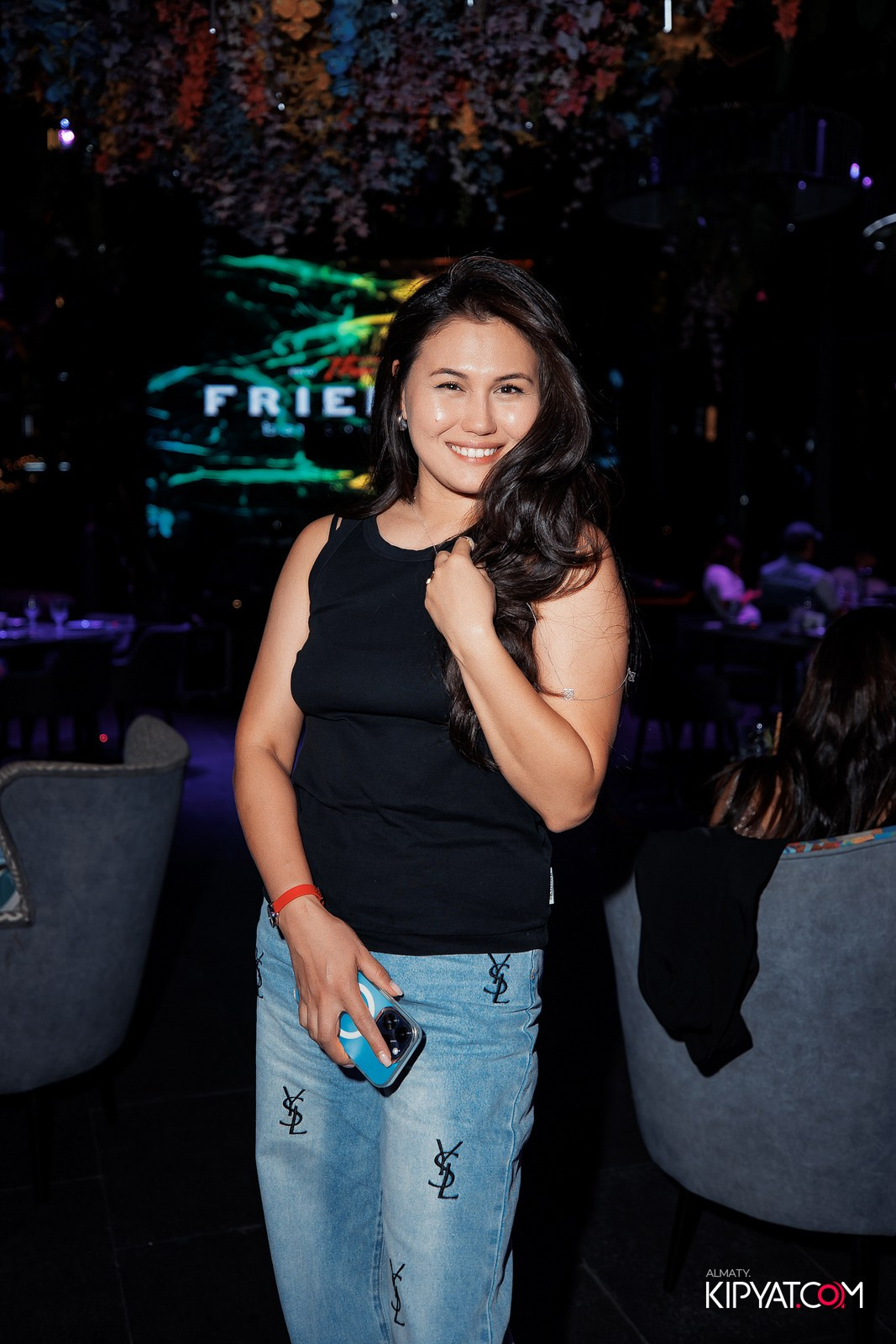 FRIENDS BAR & TERRACE. КИПЯТКОМ АЛМАТЫ!